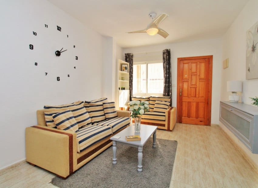 2 sovrum Lägenhet till salu i Villamartin med pool - 149 000 € (Ref: 9539660)