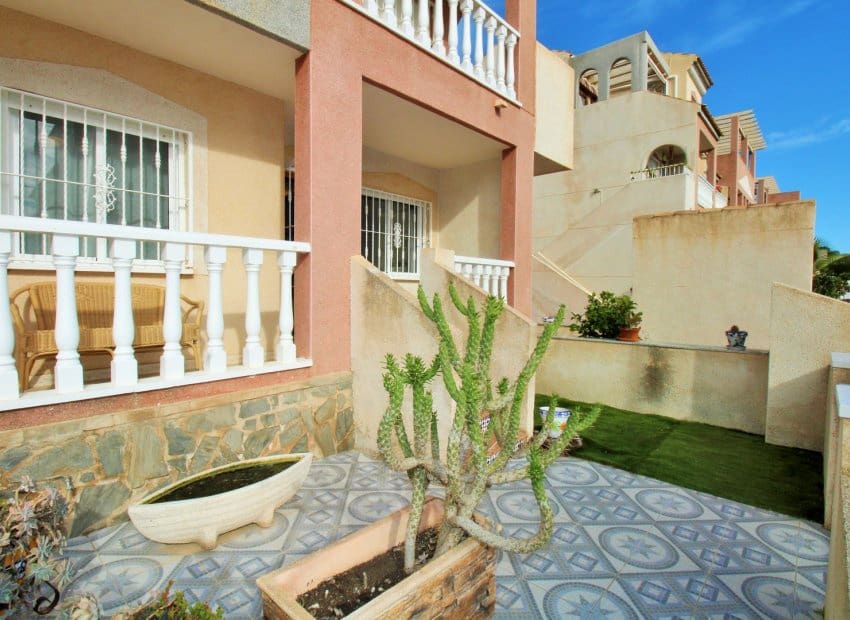 2 sovrum Lägenhet till salu i Villamartin med pool - 149 000 € (Ref: 9539660)