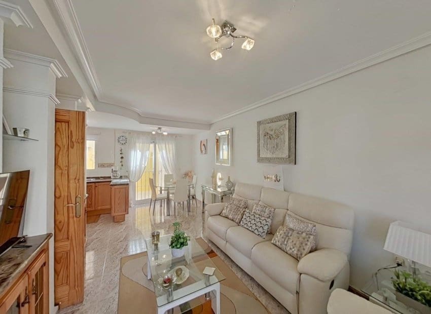 2 soveværelse Rækkehus til salg i La Regia med swimmingpool - € 225.000 (Ref: 9539662)