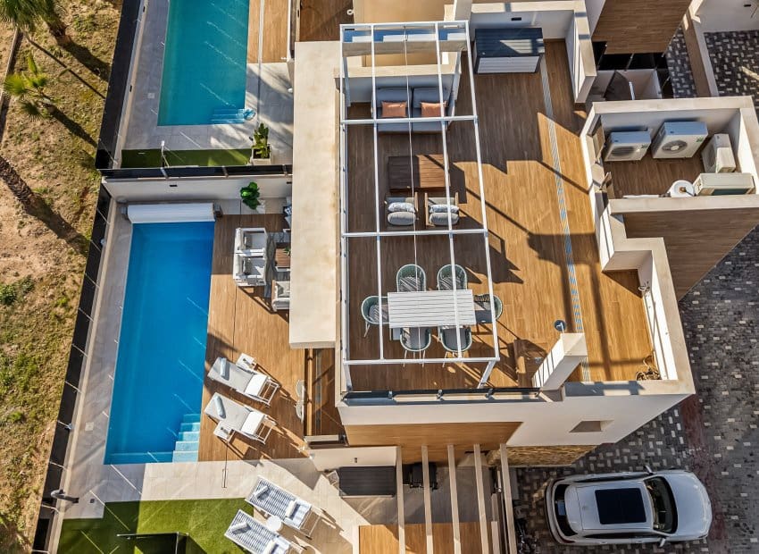 4 slaapkamer Villa te koop in Orihuela Costa met zwembad - € 695.000 (Ref: 9539665)