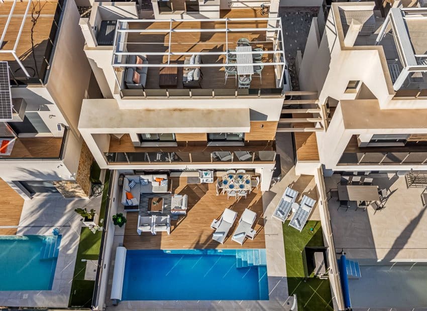 4 slaapkamer Villa te koop in Orihuela Costa met zwembad - € 695.000 (Ref: 9539665)