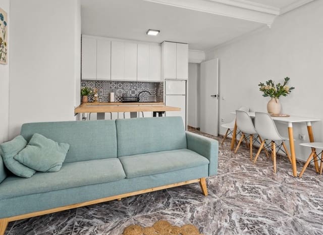 Apartamento Playa de 2 habitaciones en Playa del Cura, Torrevieja en venta - 199.000 € (Ref: 9539666)