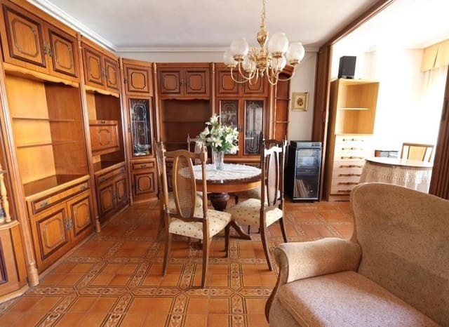 3 bedroom Apartment for sale in Centro - Muelle Pesquero, Torrevieja - € 195,000 (Ref: 9539668)