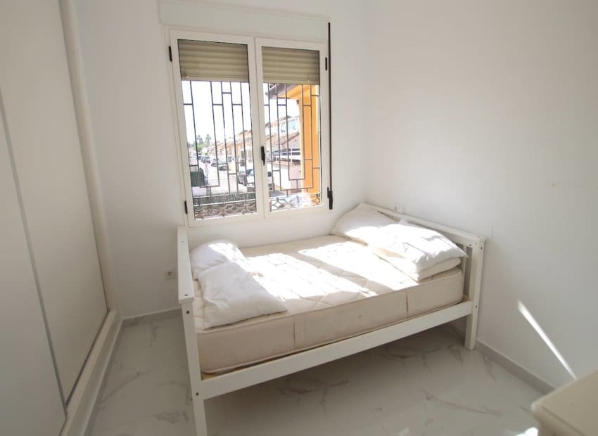 6 soverom Villa til salgs i Lo Crispin med svømmebasseng - € 395 000 (Ref: 9542075)