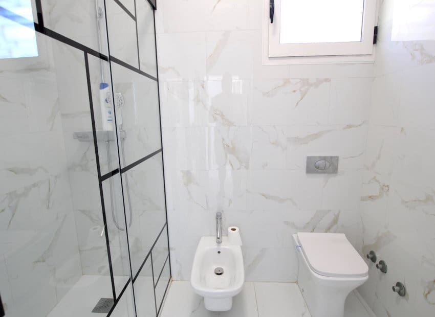 6 soverom Villa til salgs i Lo Crispin med svømmebasseng - € 395 000 (Ref: 9542075)