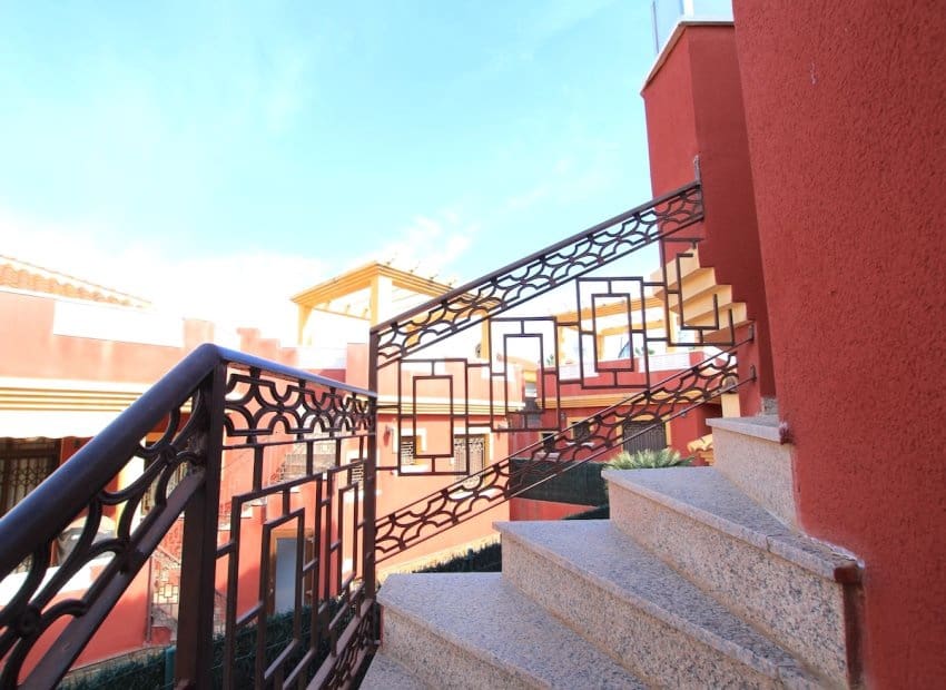 6 soverom Villa til salgs i Lo Crispin med svømmebasseng - € 395 000 (Ref: 9542075)