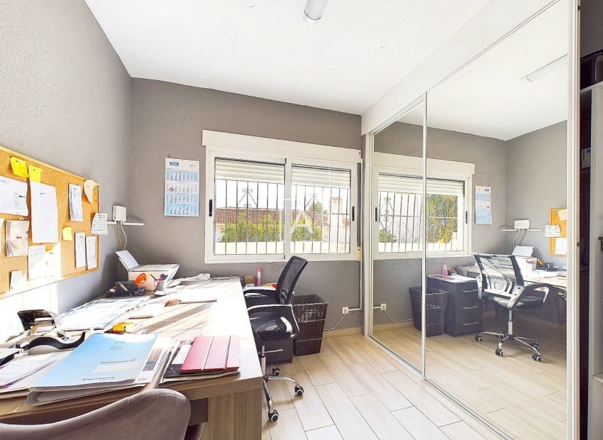 4 chambre Villa/Maison à vendre à Pinar de Campoverde avec piscine - 440 000 € (Ref: 9550140)