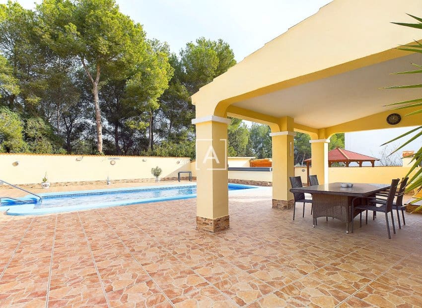 4 chambre Villa/Maison à vendre à Pinar de Campoverde avec piscine - 440 000 € (Ref: 9550140)