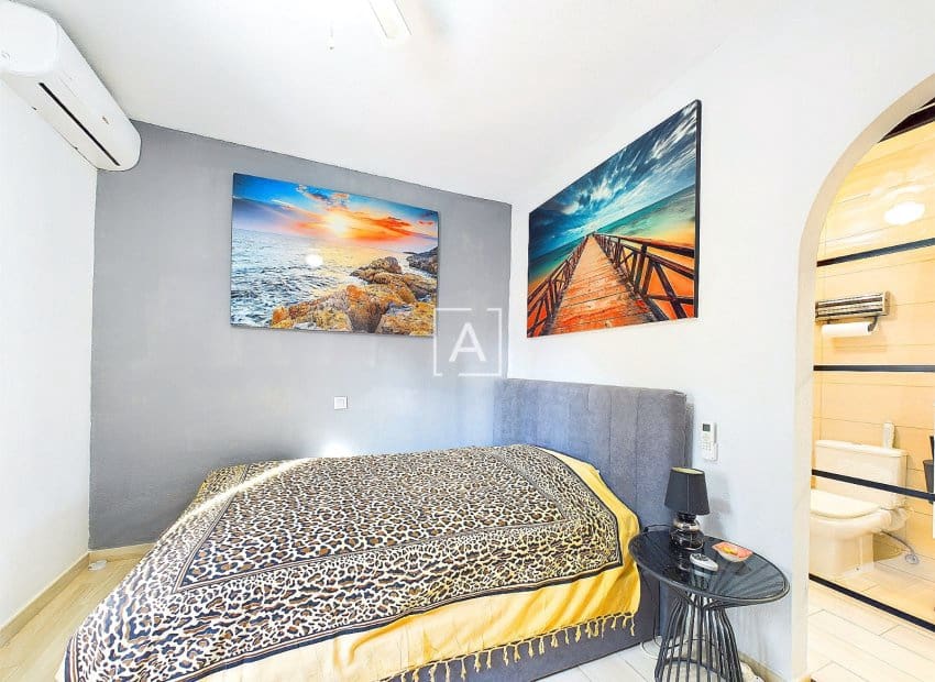 4 chambre Villa/Maison à vendre à Pinar de Campoverde avec piscine - 440 000 € (Ref: 9550140)