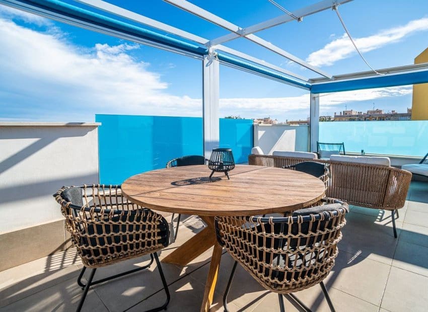 1 soveværelse Lejlighed til salg i Torrevieja med swimmingpool - € 199.900 (Ref: 9550145)