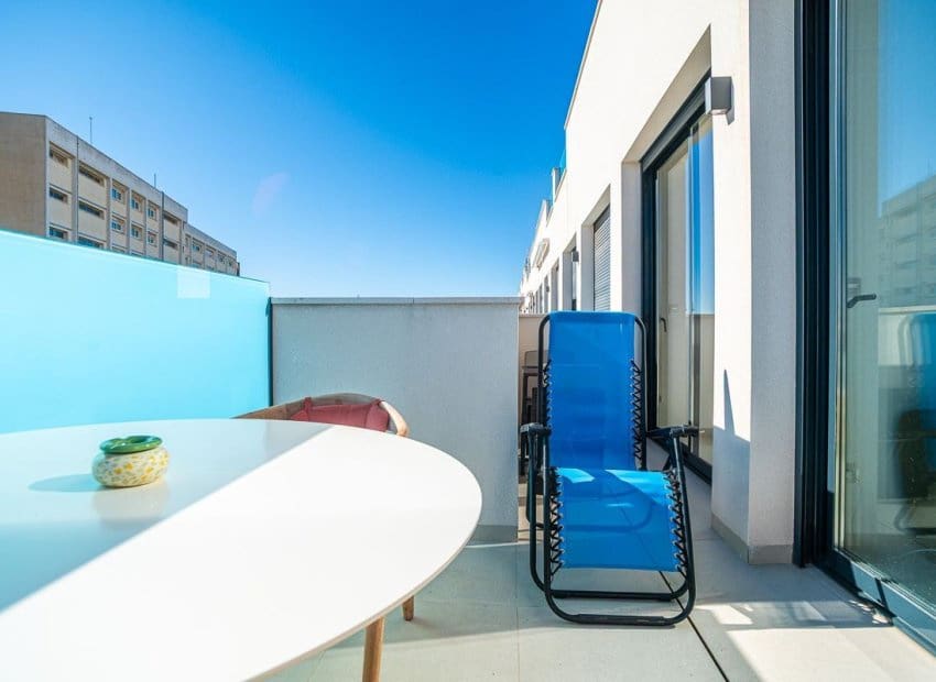 1 soveværelse Lejlighed til salg i Torrevieja med swimmingpool - € 199.900 (Ref: 9550145)