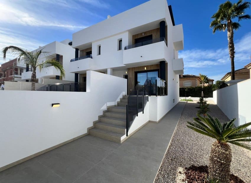 3 bedroom Semi-detached Villa for sale in Benferri - € 298,000 (Ref: 9550147)