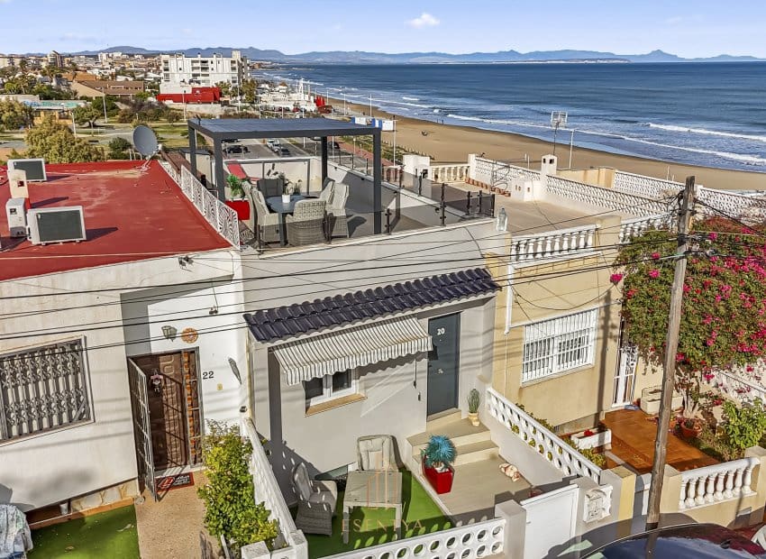 4 quarto Casa em Banda para venda em La Mata - 495 000 € (Ref: 9550148)