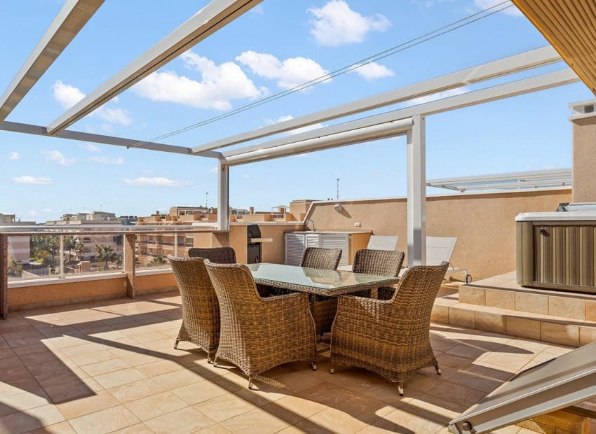 3 bedroom Penthouse for sale in Orihuela Costa with pool - € 419,000 (Ref: 9550149)