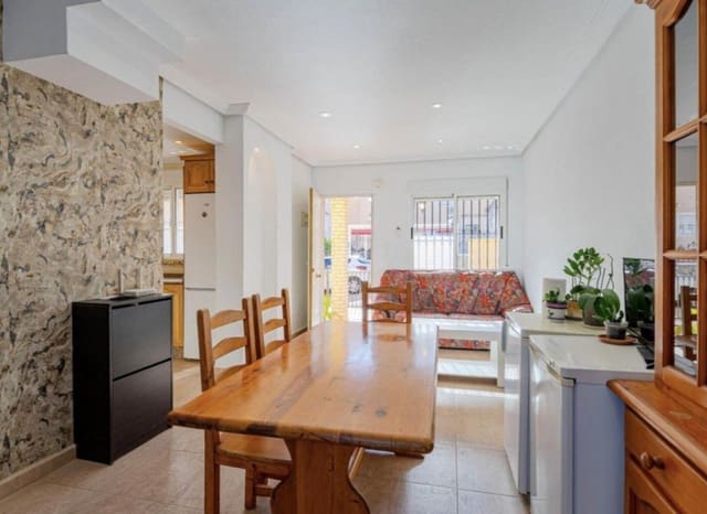 2 soveværelse Byhus til salg i Los Altos med swimmingpool - € 199.000 (Ref: 9553054)