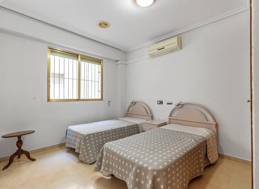 3 soveværelse Villa til salg i Torrevieja - € 375.000 (Ref: 9558997)