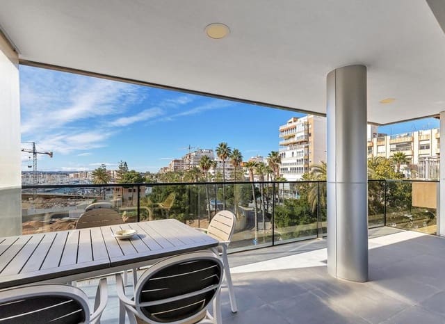 3 soveværelse Villa til salg i Centro - Muelle Pesquero, Torrevieja - € 375.000 (Ref: 9558997)