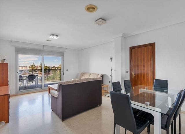3 soveværelse Villa til salg i Centro - Muelle Pesquero, Torrevieja - € 375.000 (Ref: 9558997)