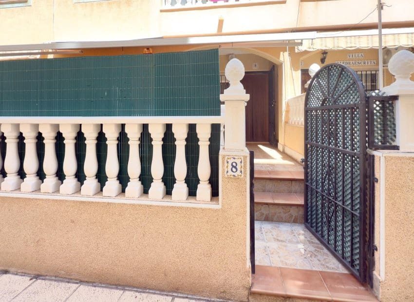 2 camera da letto Appartamento sulla Spiaggia in vendita in La Mata con piscina - 139.900 € (Rif: 9558998)