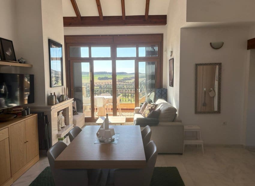 2 makuuhuone Kattohuoneisto myytävänä paikassa Algorfa mukana uima-altaan - 210 000 € (Ref: 9558999)