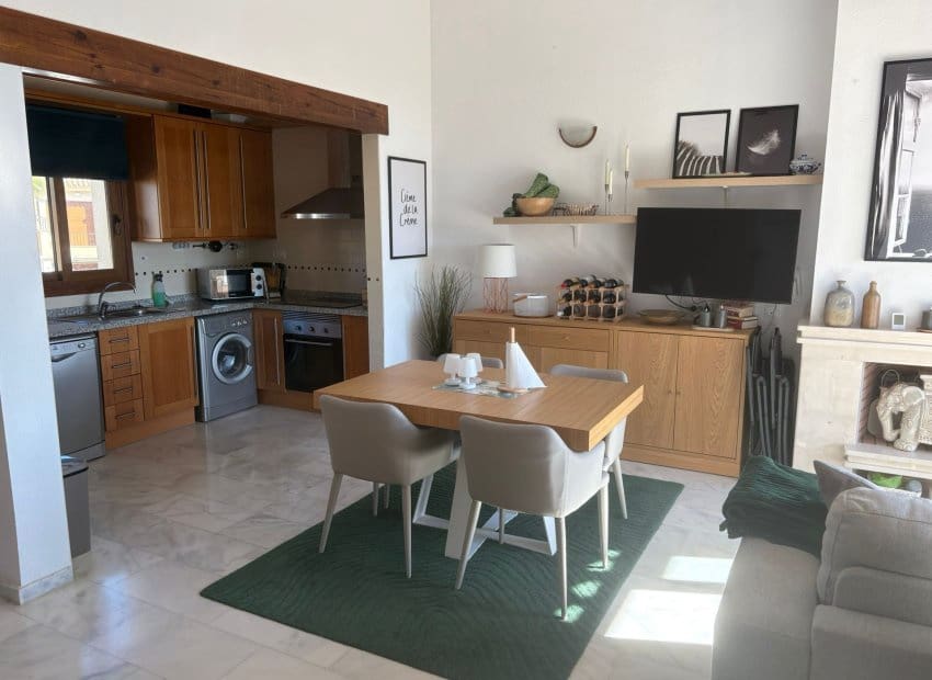 2 makuuhuone Kattohuoneisto myytävänä paikassa Algorfa mukana uima-altaan - 210 000 € (Ref: 9558999)