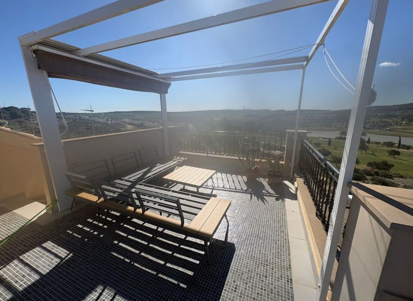 2 makuuhuone Kattohuoneisto myytävänä paikassa Algorfa mukana uima-altaan - 210 000 € (Ref: 9558999)