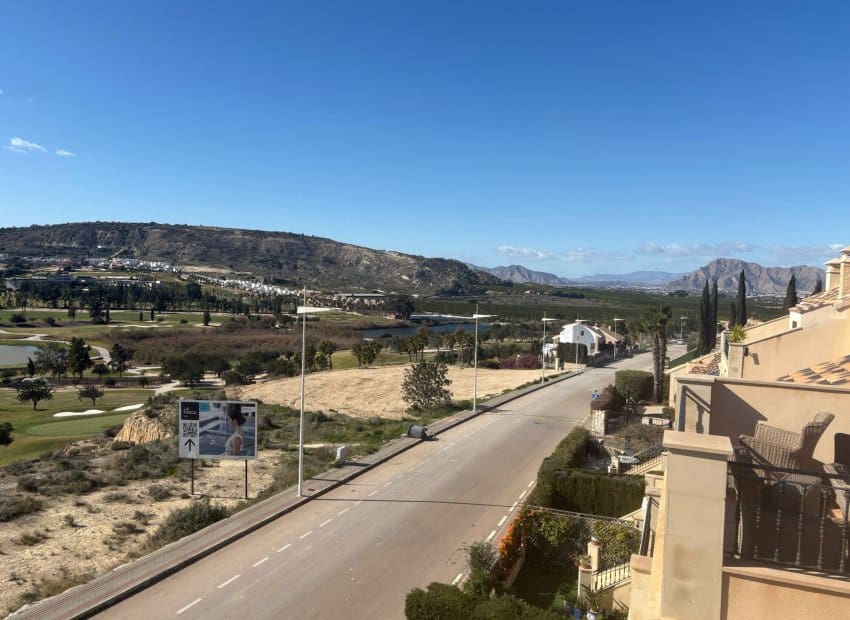 2 makuuhuone Kattohuoneisto myytävänä paikassa Algorfa mukana uima-altaan - 210 000 € (Ref: 9558999)