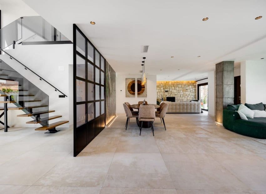 5 soveværelse Villa til salg i Torrevieja med swimmingpool - € 1.250.000 (Ref: 9559005)