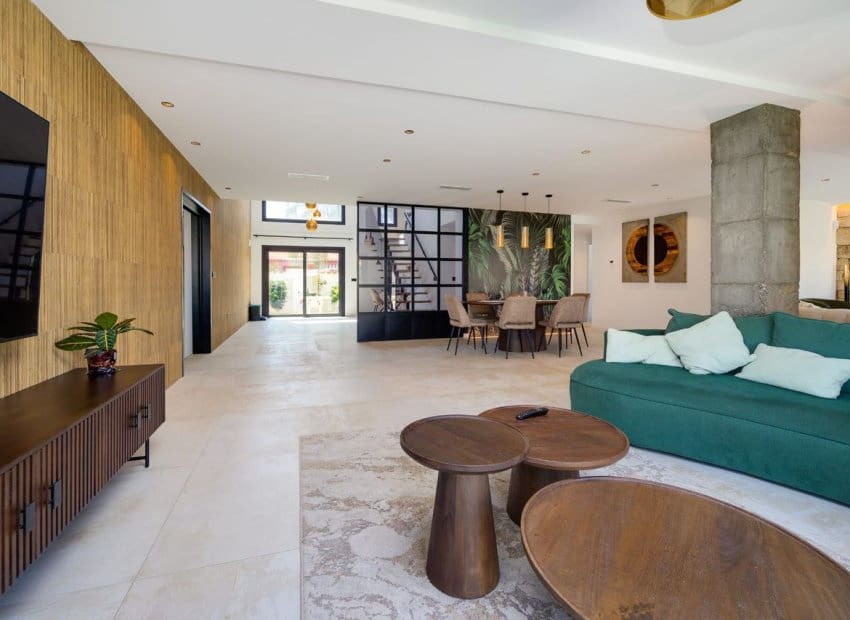 5 soveværelse Villa til salg i Torrevieja med swimmingpool - € 1.250.000 (Ref: 9559005)