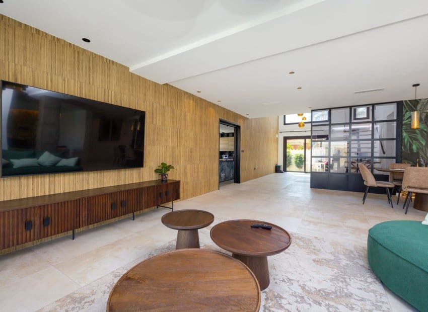 5 soveværelse Villa til salg i Torrevieja med swimmingpool - € 1.250.000 (Ref: 9559005)