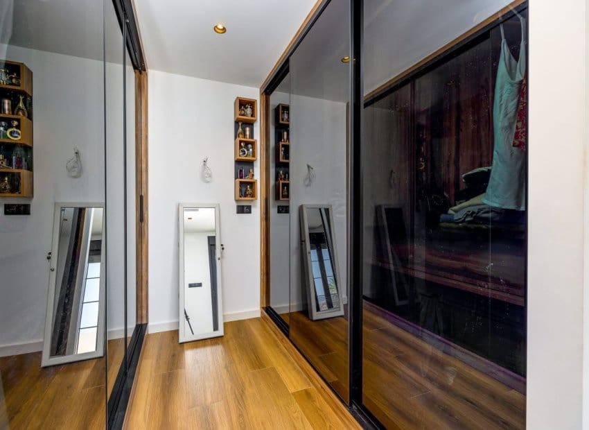 5 soveværelse Villa til salg i Torrevieja med swimmingpool - € 1.250.000 (Ref: 9559005)