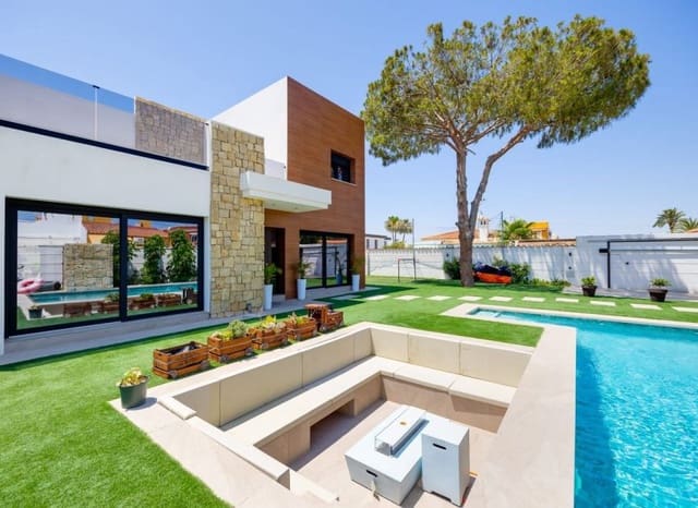 5 soveværelse Villa til salg i El Molino, Torrevieja med swimmingpool - € 1.250.000 (Ref: 9559005)