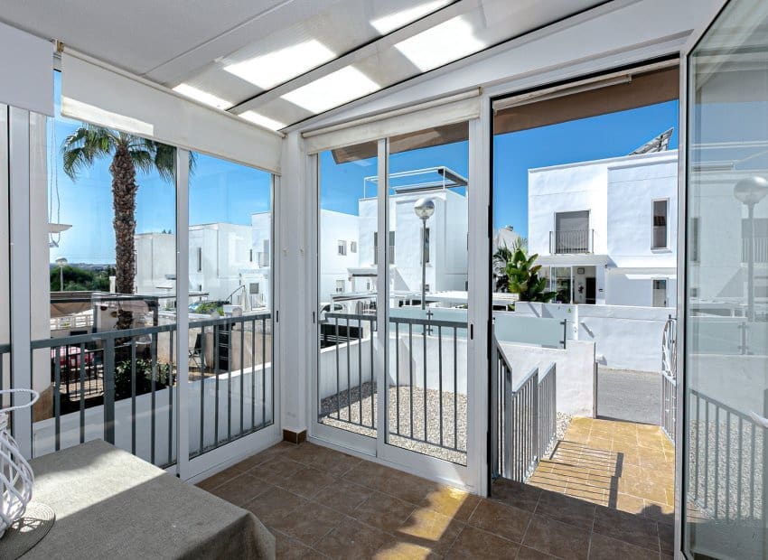 4 Zimmer Villa zu verkaufen in San Fulgencio mit Pool - 389.000 € (Ref: 9559008)