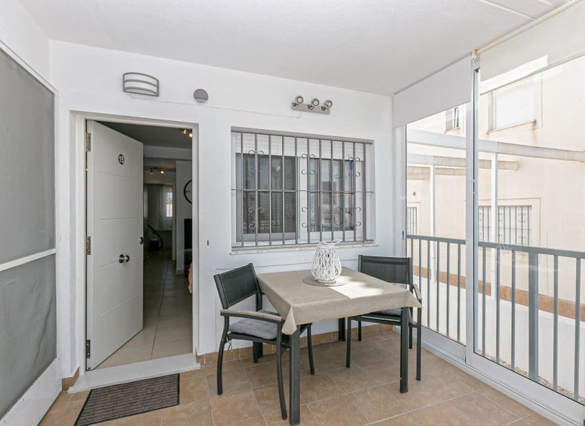 4 Zimmer Villa zu verkaufen in San Fulgencio mit Pool - 389.000 € (Ref: 9559008)