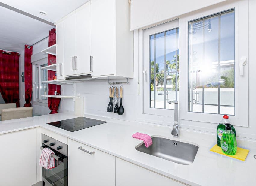 4 Zimmer Villa zu verkaufen in San Fulgencio mit Pool - 389.000 € (Ref: 9559008)