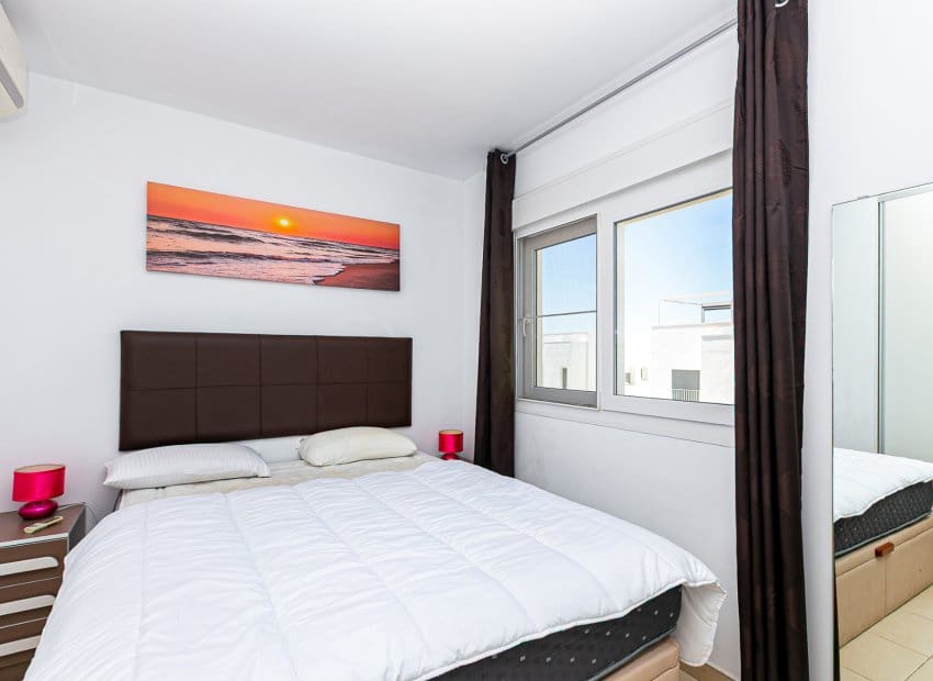 4 Zimmer Villa zu verkaufen in San Fulgencio mit Pool - 389.000 € (Ref: 9559008)