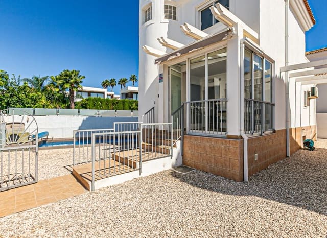 4 Zimmer Villa zu verkaufen in San Fulgencio mit Pool - 389.000 € (Ref: 9559008)