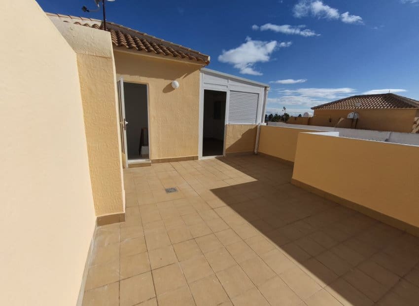 3 makuuhuone Bungalow myytävänä paikassa Ciudad Quesada mukana uima-altaan - 289 000 € (Ref: 9559009)