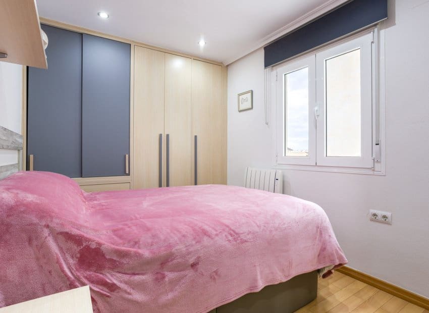 3 soveværelse Lejlighed til salg i Los Montesinos - € 145.000 (Ref: 9559012)