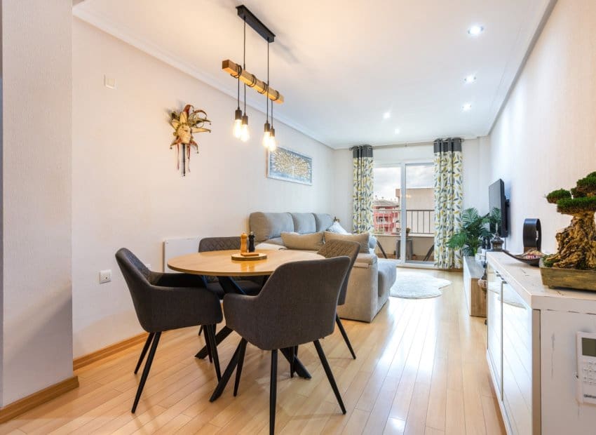 3 soveværelse Lejlighed til salg i Los Montesinos - € 145.000 (Ref: 9559012)