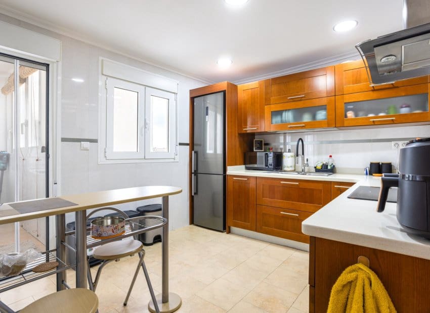 3 soveværelse Lejlighed til salg i Los Montesinos - € 145.000 (Ref: 9559012)