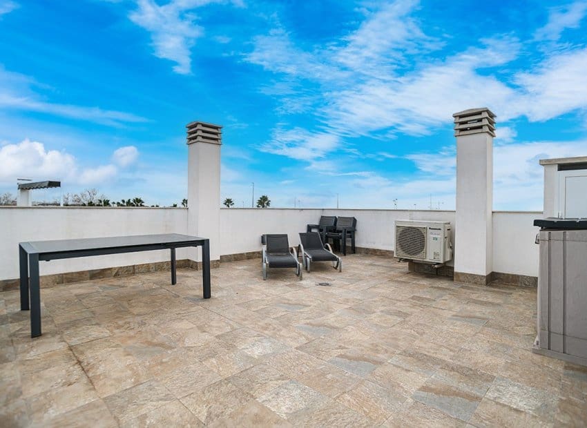 2 slaapkamer Appartement te koop in Torre de la Horadada met zwembad - € 229.500 (Ref: 9563777)