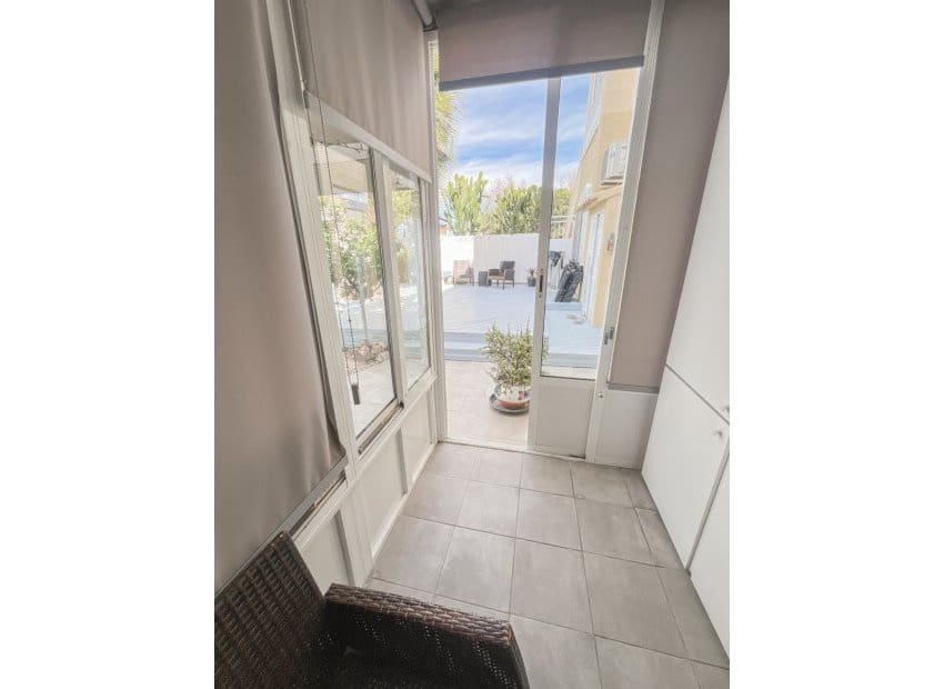 2 soveværelse Strandlejlighed til salg i La Mata - € 270.000 (Ref: 9563778)