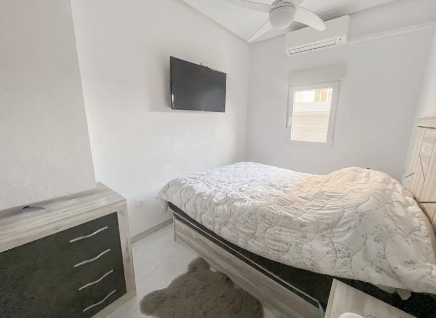 2 soveværelse Strandlejlighed til salg i La Mata - € 270.000 (Ref: 9563778)