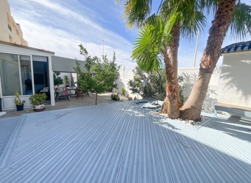 2 soveværelse Strandlejlighed til salg i La Mata - € 270.000 (Ref: 9563778)