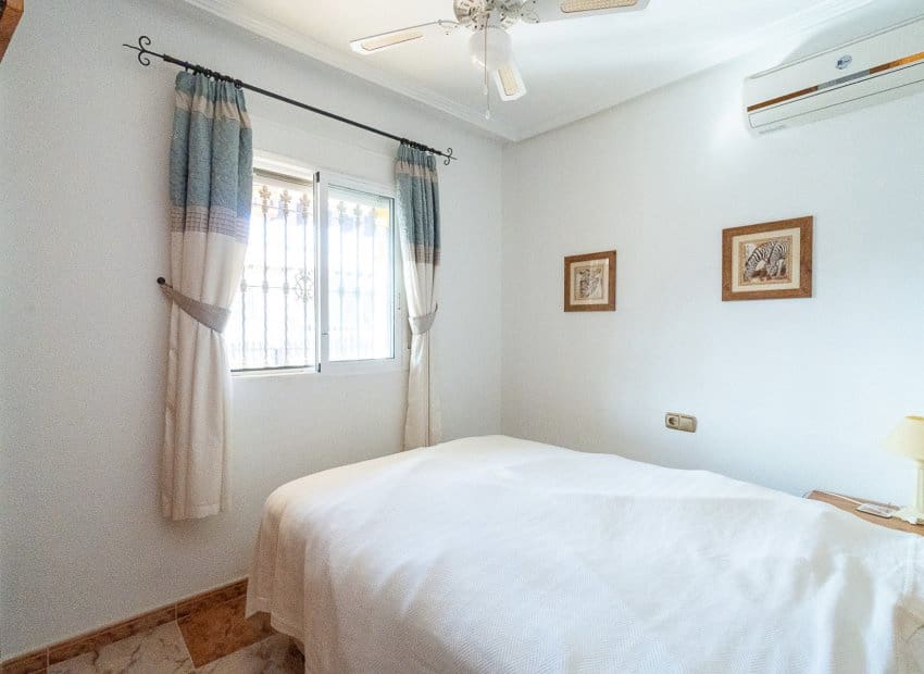 2 soveværelse Bungalow til salg i La Regia med swimmingpool - € 185.000 (Ref: 9572170)