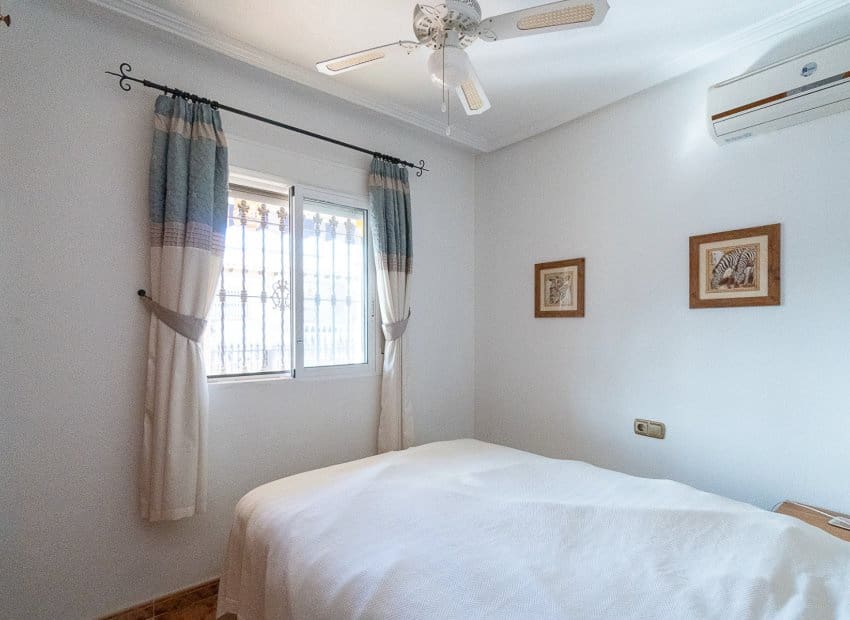 2 soveværelse Bungalow til salg i La Regia med swimmingpool - € 185.000 (Ref: 9572170)