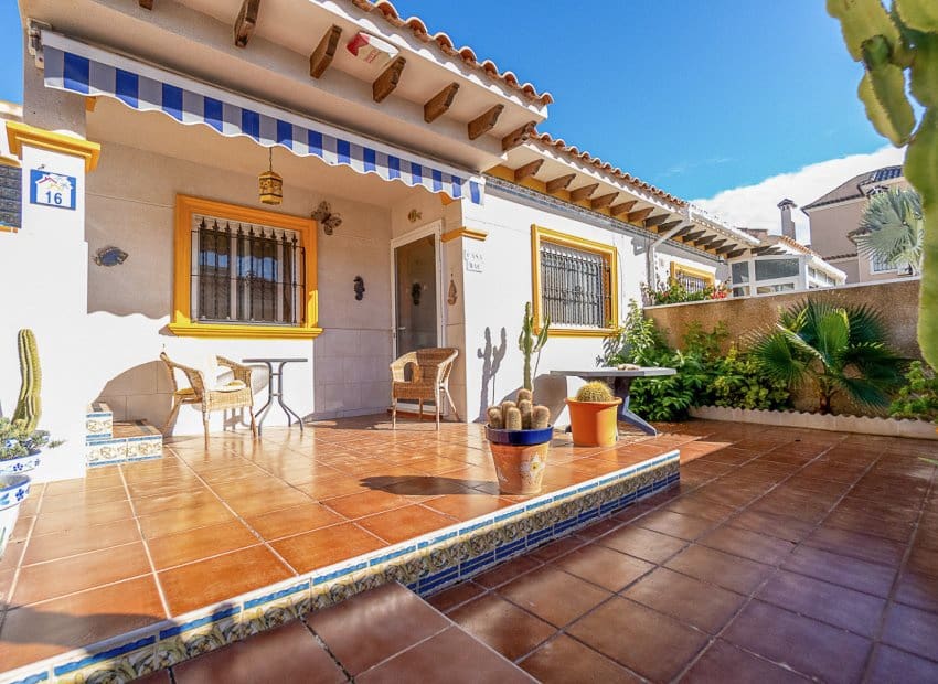 2 soveværelse Bungalow til salg i La Regia med swimmingpool - € 185.000 (Ref: 9572170)