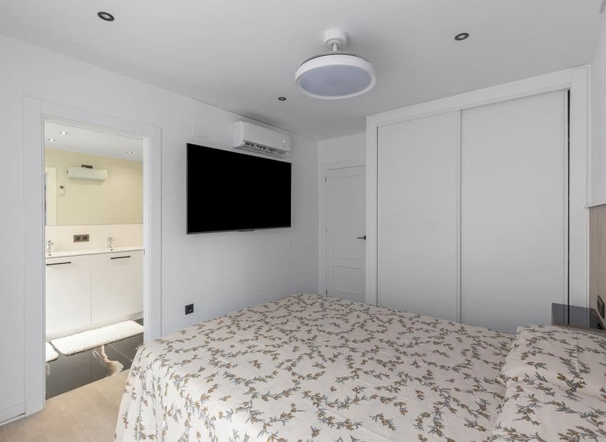 Apartamento de 3 habitaciones en Los Montesinos en venta - 245.900 € (Ref: 9572172)