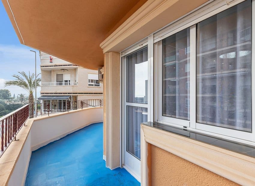 Apartamento de 3 habitaciones en Los Montesinos en venta - 245.900 € (Ref: 9572172)